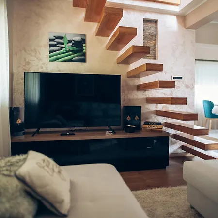 Marta Apartment *